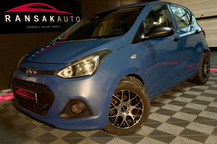 HYUNDAI i10