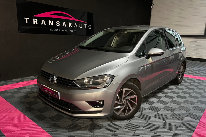 VOLKSWAGEN GOLF SPORTSVAN