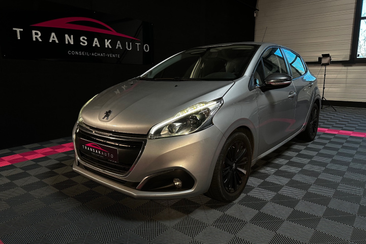 PEUGEOT 208 BUSINESS