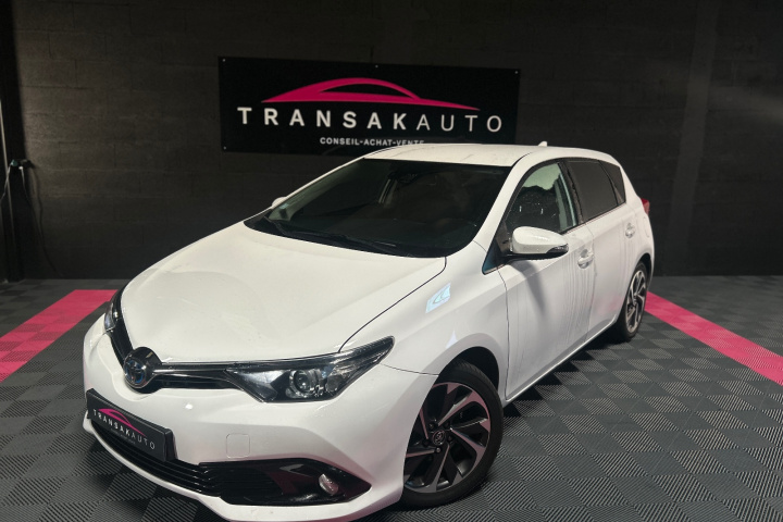 TOYOTA AURIS