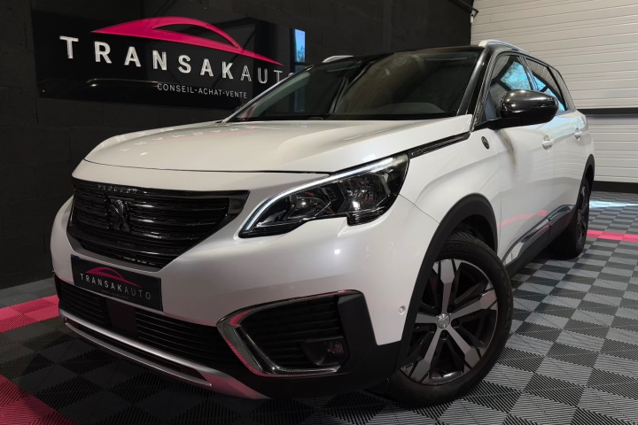PEUGEOT 5008